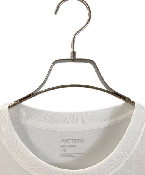 ARC'TERYX（アークテリクス）ARC'TERYX (アークテリクス) Multi Bird Logo SS / マルチバードロゴプリントTシャツ ホワイト サイズ:L 未使用品の古着・服飾アイテム