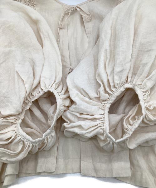 Heriter（エリテ）Heriter (エリテ) リネン ハンドスモッキングブラウス ベージュ サイズ:38の古着・服飾アイテム