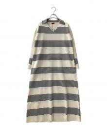 DES PRES（デ プレ）の古着「レーヨンポリエステルプレーティング Vネックワンピース」｜アイボリー×ブラック