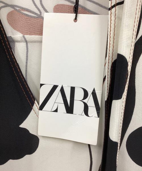 ZARA（ザラ）ZARA (ザラ) ワンピース ホワイト サイズ:M～Ｌ 未使用品の古着・服飾アイテム