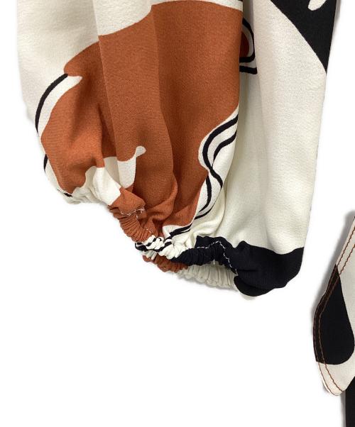 ZARA（ザラ）ZARA (ザラ) ワンピース ホワイト サイズ:M～Ｌ 未使用品の古着・服飾アイテム