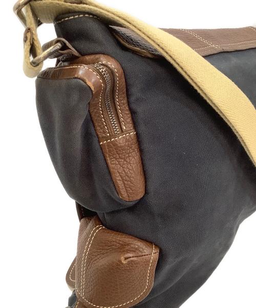 TOD'S（トッズ）TOD'S (トッズ) フラップショルダーバッグ ネイビー×ブラウンの古着・服飾アイテム