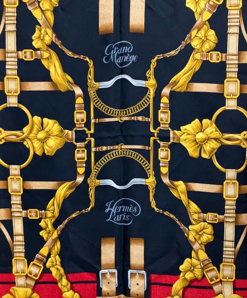 HERMES（エルメス）HERMES (エルメス) カレ90 grand manege シルクスカーフ ブラック×ゴールド サイズ:90×90の古着・服飾アイテム