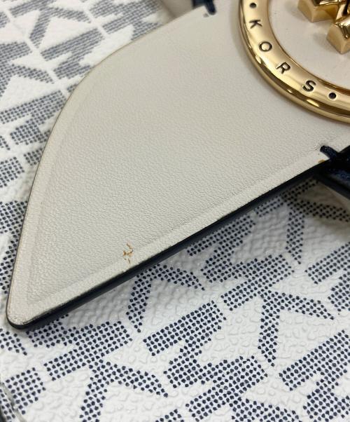 MICHAEL KORS（マイケル・コース）MICHAEL KORS (マイケルコース) チェーンショルダーバッグ ホワイト×ネイビーの古着・服飾アイテム