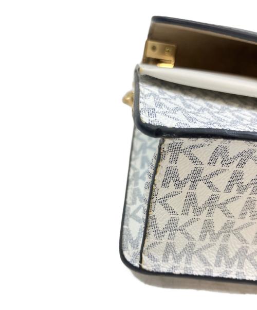 MICHAEL KORS（マイケル・コース）MICHAEL KORS (マイケルコース) チェーンショルダーバッグ ホワイト×ネイビーの古着・服飾アイテム