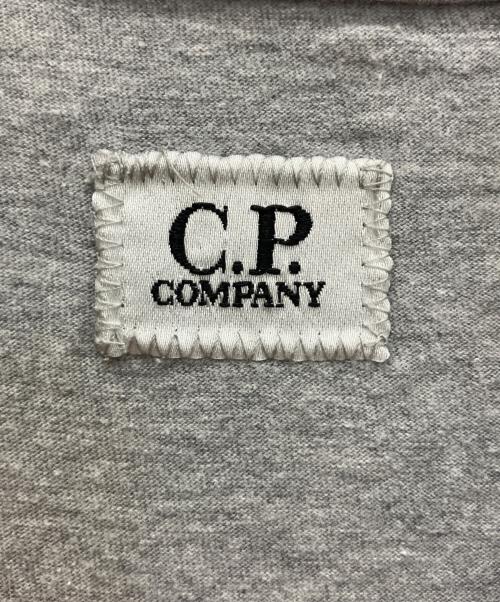 C.P COMPANY（シーピーカンパニー）C.P COMPANY (シーピーカンパニー) 半袖カットソー グレー サイズ:Mの古着・服飾アイテム