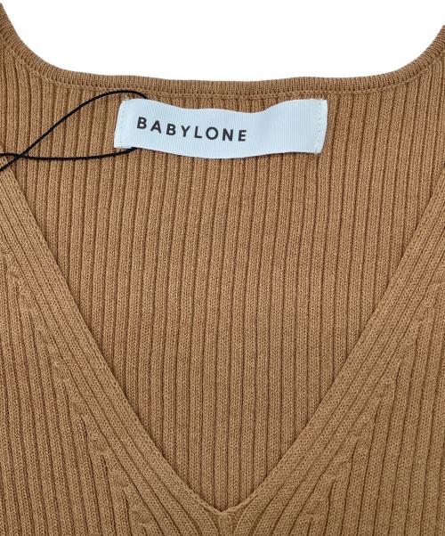 BABYLONE（バビロン）BABYLONE (バビロン) 薄手ニット ブラウン サイズ:38 未使用品の古着・服飾アイテム
