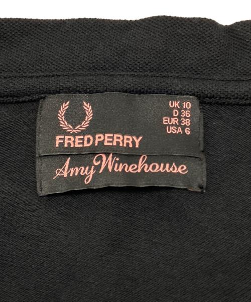 FRED PERRY（フレッドペリー）FRED PERRY (フレッドペリー) AMY WINEHOUSE (アイミー・ワインハウス) 半袖カットソー ブラック サイズ:USA/6の古着・服飾アイテム