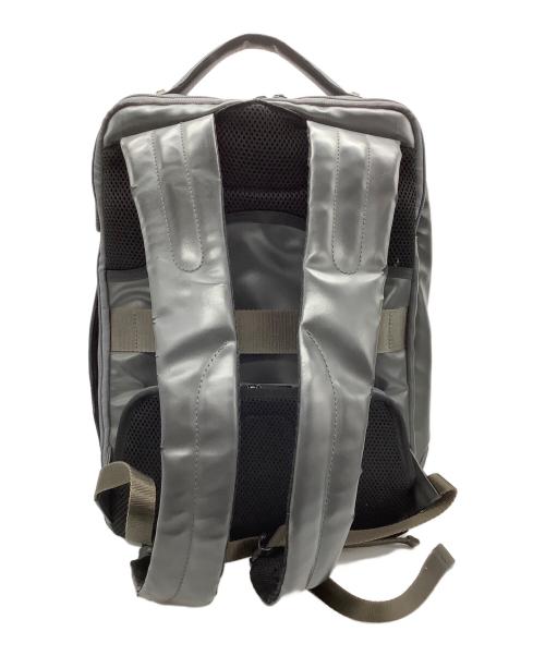 ZERO HALLIBURTON（ゼロ ハリバートン）ZERO HALLIBURTON (ゼロ ハリバートン) リュック グレーの古着・服飾アイテム