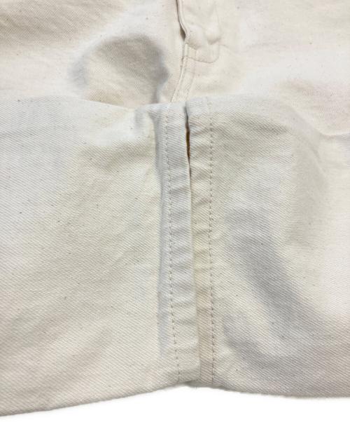 JIL SANDER+（ジルサンダープラス）JIL SANDER+ (ジルサンダープラス) ロゴパッチジーンズ アイボリー サイズ:27の古着・服飾アイテム