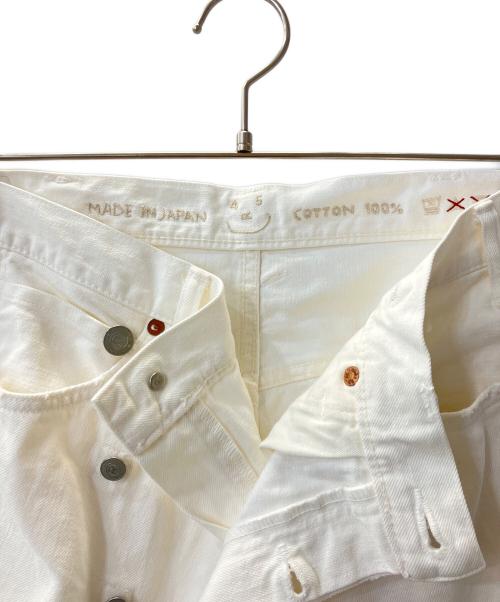 45R（フォーティファイブ・アール）45R (フォーティファイブ・アール) デニムパンツ ホワイト サイズ:Ｗ28の古着・服飾アイテム