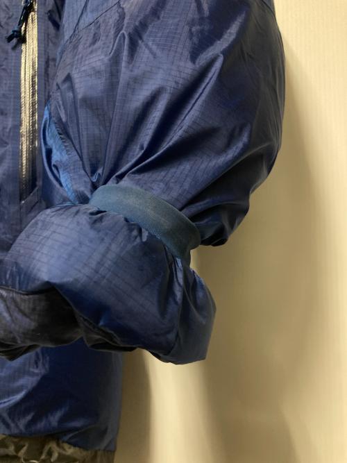 ARC'TERYX（アークテリクス）ARC'TERYX (アークテリクス) FIREBEE AR PARKA / ダウンジャケット ブルー サイズ:Sの古着・服飾アイテム