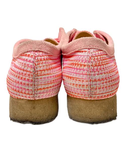 BoTT（ボット）BoTT (ボット) CLARKS (クラークス) ワラビー / レザーシューズ ピンク サイズ:US9.5Mの古着・服飾アイテム