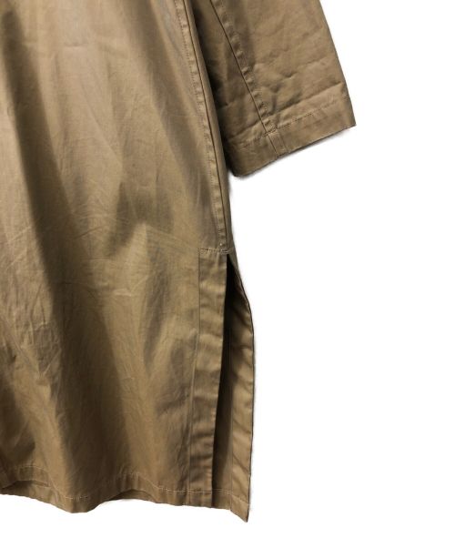 universal tissu（ユニバーサルティシュ）universal tissu (ユニバーサルティシュ) コート ベージュ サイズ:１の古着・服飾アイテム