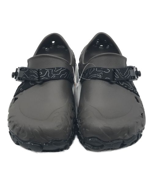 crocs（クロックス）crocs (クロックス) サンダル ブラウン サイズ:24 未使用品の古着・服飾アイテム