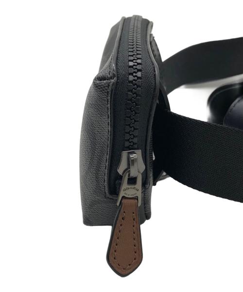 COACH（コーチ）COACH (コーチ) ダブルベルトバッグ ブラックの古着・服飾アイテム