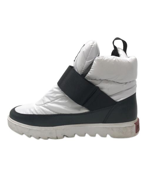 SOREL（ソレル）SOREL (ソレル) ブーツ ホワイト×ブラック サイズ:24の古着・服飾アイテム