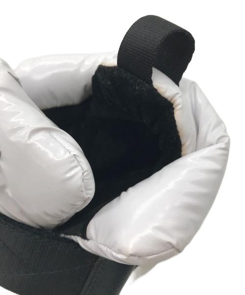 SOREL（ソレル）SOREL (ソレル) ブーツ ホワイト×ブラック サイズ:24の古着・服飾アイテム