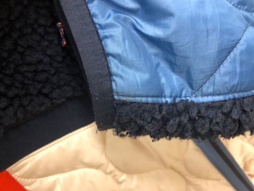 NIKE（ナイキ）NIKE (ナイキ) ボアフリース キルティングジャケット ネイビー×アイボリー サイズ:Mの古着・服飾アイテム