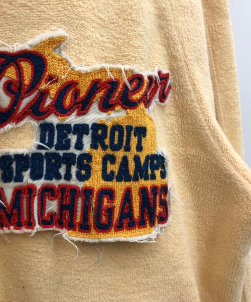 cheswick（チェスウィック）cheswick (チェスウィック) スタジャン ベージュ サイズ:Ｍの古着・服飾アイテム