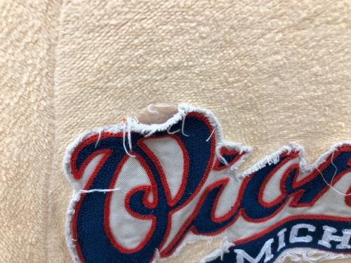 cheswick（チェスウィック）cheswick (チェスウィック) スタジャン ベージュ サイズ:Ｍの古着・服飾アイテム