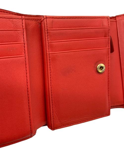 MCM（エムシーエム）MCM (エムシーエム) 3つ折り財布 レッドの古着・服飾アイテム