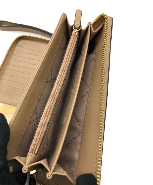 MICHAEL KORS（マイケル・コース）MICHAEL KORS (マイケルコース) 長財布 ベージュの古着・服飾アイテム