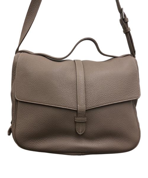 ACATE（アカーテ）ACATE (アカーテ) ポストマンバッグ ベージュの古着・服飾アイテム