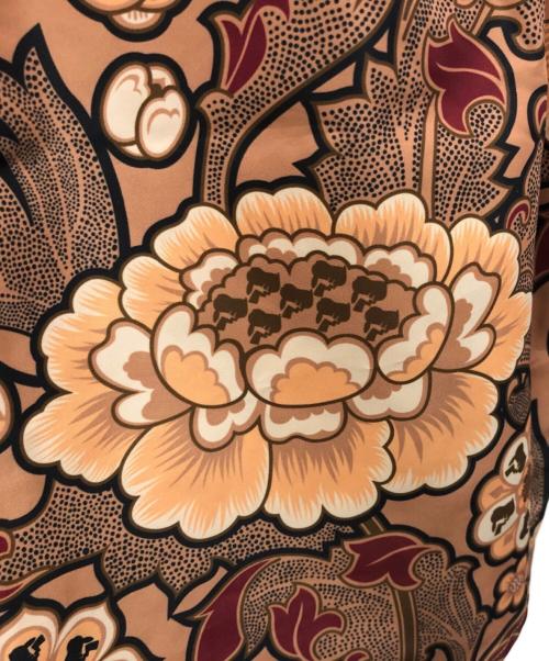 JEANASIS（ジーナシス）JEANASIS (ジーナシス) 総柄ブラウス ブラウン サイズ:FREE 未使用品の古着・服飾アイテム