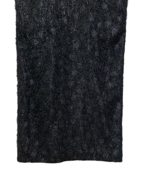 apart by（アパートバイ）Apart by (アパートバイ) ラメフェザーキャミソールワンピース ブラック サイズ:Free 未使用品の古着・服飾アイテム