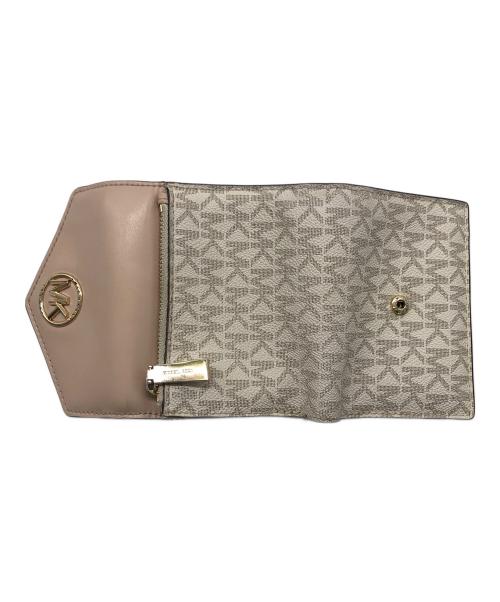 MICHAEL KORS（マイケル・コース）MICHAEL KORS (マイケルコース) 3つ折り財布 ピンクベージュの古着・服飾アイテム