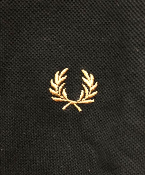 FRED PERRY（フレッドペリー）FRED PERRY (フレッドペリー) 長袖カットソー ブラック サイズ:Mの古着・服飾アイテム