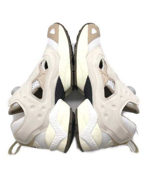 REEBOK（リーボック）REEBOK (リーボック) インスタ ポンプフューリー スニーカー ホワイト×ベージュ サイズ:26の古着・服飾アイテム