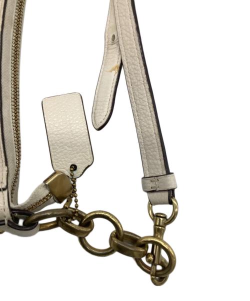 COACH（コーチ）COACH (コーチ) ショルダーバッグ アイボリーの古着・服飾アイテム