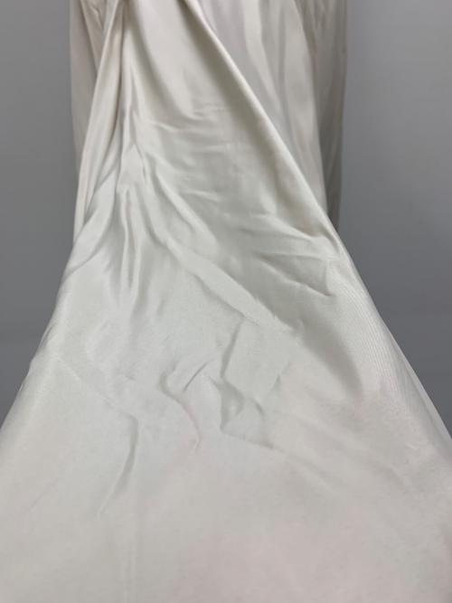 Spick and Span（スピックアンドスパン）Spick and Span (スピックアンドスパン) キュプラフィブリルフレアスカート ベージュ サイズ:38 未使用品の古着・服飾アイテム