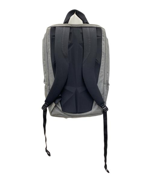 THE NORTH FACE（ザ ノース フェイス）THE NORTH FACE (ザ ノース フェイス) リュック グレーの古着・服飾アイテム