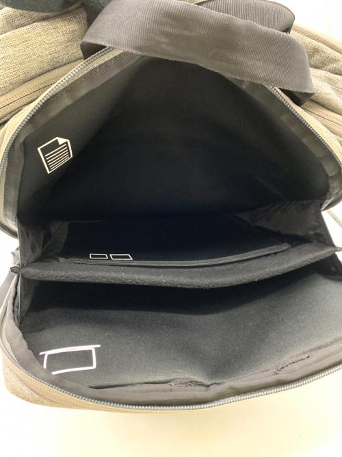 THE NORTH FACE（ザ ノース フェイス）THE NORTH FACE (ザ ノース フェイス) リュック グレーの古着・服飾アイテム