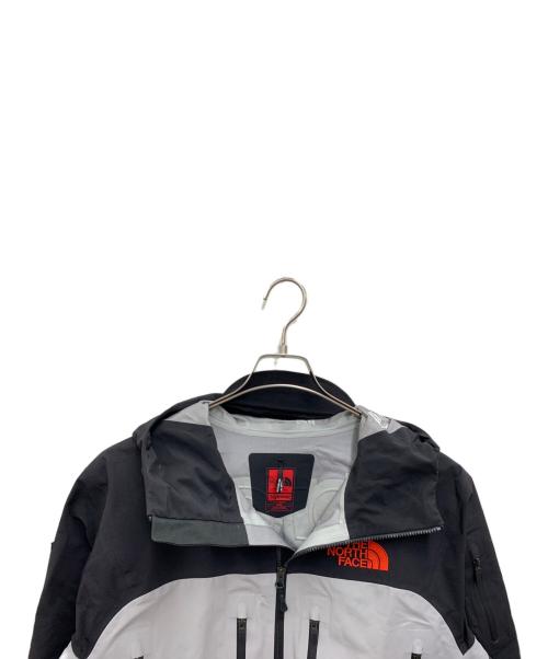 THE NORTH FACE（ザ ノース フェイス）THE NORTH FACE (ザ ノース フェイス) Supreme (シュプリーム) Taped Seam Shell Jacket グレー×ブラック サイズ:Mの古着・服飾アイテム