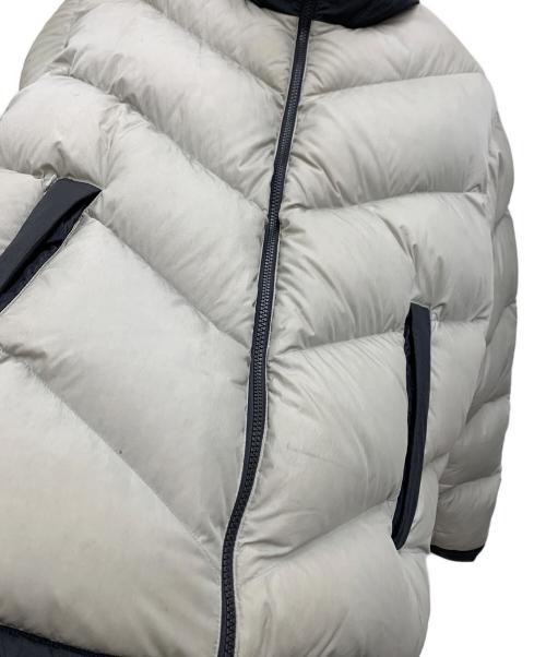 THE NORTH FACE（ザ ノース フェイス）THE NORTH FACE (ザ ノース フェイス) ダウンジャケット ライトグレー×ブラック サイズ:Mの古着・服飾アイテム