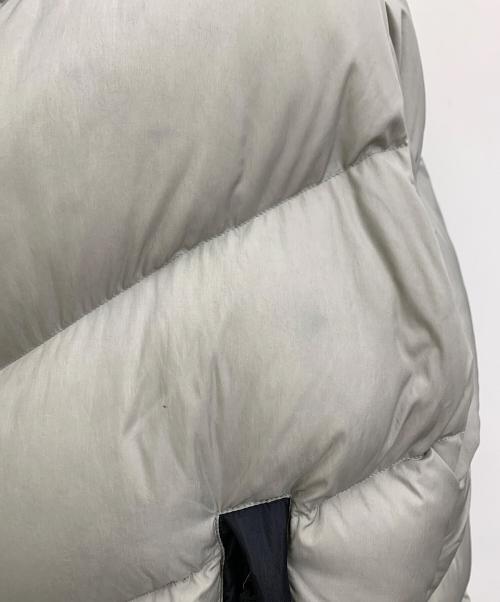 THE NORTH FACE（ザ ノース フェイス）THE NORTH FACE (ザ ノース フェイス) ダウンジャケット ライトグレー×ブラック サイズ:Mの古着・服飾アイテム