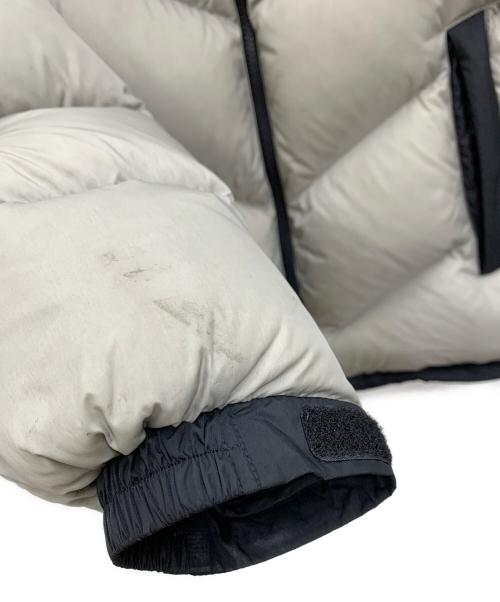 THE NORTH FACE（ザ ノース フェイス）THE NORTH FACE (ザ ノース フェイス) ダウンジャケット ライトグレー×ブラック サイズ:Mの古着・服飾アイテム