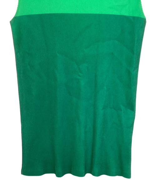 PLEATS PLEASE ISSEY MIYAKE（プリーツプリーズ イッセイミヤケ）PLEATS PLEASE ISSEY MIYAKE (プリーツプリーズ イッセイミヤケ) ノースリーブプリーツカットソー グリーン サイズ:03の古着・服飾アイテム