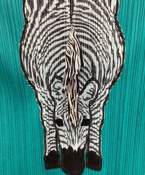 PLEATS PLEASE ISSEY MIYAKE（プリーツプリーズ イッセイミヤケ）PLEATS PLEASE ISSEY MIYAKE (プリーツプリーズ イッセイミヤケ) プリーツカットソー グリーン サイズ:3の古着・服飾アイテム