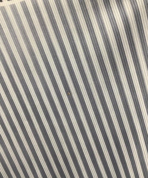 PLEATS PLEASE ISSEY MIYAKE（プリーツプリーズ イッセイミヤケ）PLEATS PLEASE ISSEY MIYAKE (プリーツプリーズ イッセイミヤケ) ノースリーブカットソー ブラック×ホワイト サイズ:3の古着・服飾アイテム