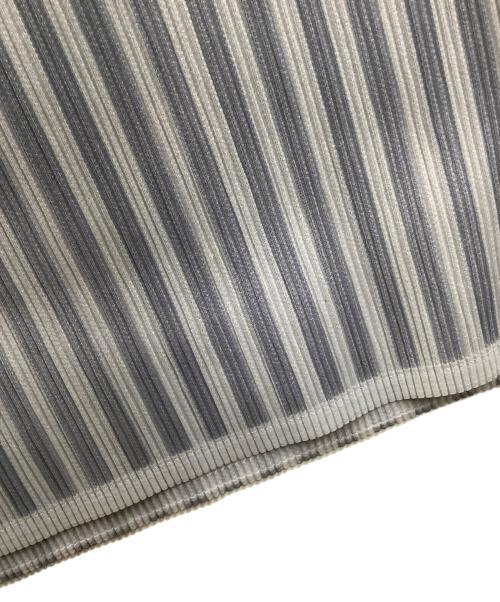 PLEATS PLEASE ISSEY MIYAKE（プリーツプリーズ イッセイミヤケ）PLEATS PLEASE ISSEY MIYAKE (プリーツプリーズ イッセイミヤケ) ノースリーブカットソー ブラック×ホワイト サイズ:3の古着・服飾アイテム