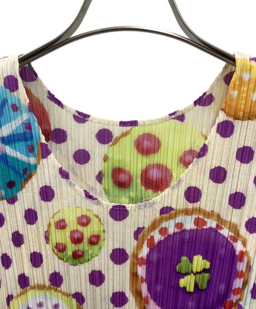 PLEATS PLEASE ISSEY MIYAKE（プリーツプリーズ イッセイミヤケ）PLEATS PLEASE ISSEY MIYAKE (プリーツプリーズ イッセイミヤケ) ■ノースリーブプリーツカットソー マルチカラー サイズ:3の古着・服飾アイテム