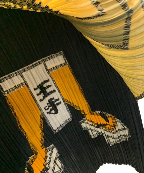 PLEATS PLEASE ISSEY MIYAKE（プリーツプリーズ イッセイミヤケ）PLEATS PLEASE ISSEY MIYAKE (プリーツプリーズ イッセイミヤケ) ■プリーツカットソー ブラック サイズ:3の古着・服飾アイテム