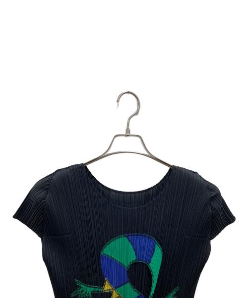 PLEATS PLEASE ISSEY MIYAKE（プリーツプリーズ イッセイミヤケ）PLEATS PLEASE ISSEY MIYAKE (プリーツプリーズ イッセイミヤケ) ■プリーツカットソー ブラック サイズ:3の古着・服飾アイテム