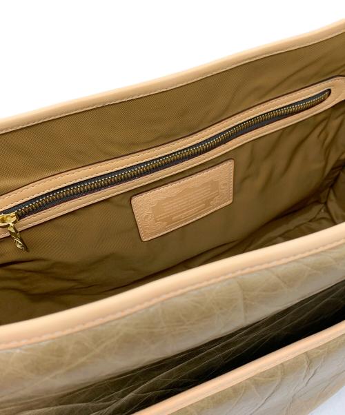 HUNTING WORLD（ハンティングワールド）HUNTING WORLD (ハンティングワールド) ショルダーバッグ ベージュの古着・服飾アイテム