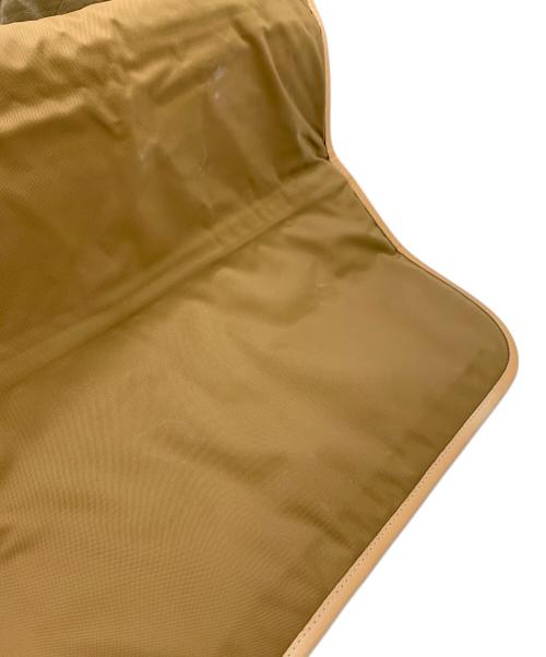 HUNTING WORLD（ハンティングワールド）HUNTING WORLD (ハンティングワールド) ショルダーバッグ ベージュの古着・服飾アイテム